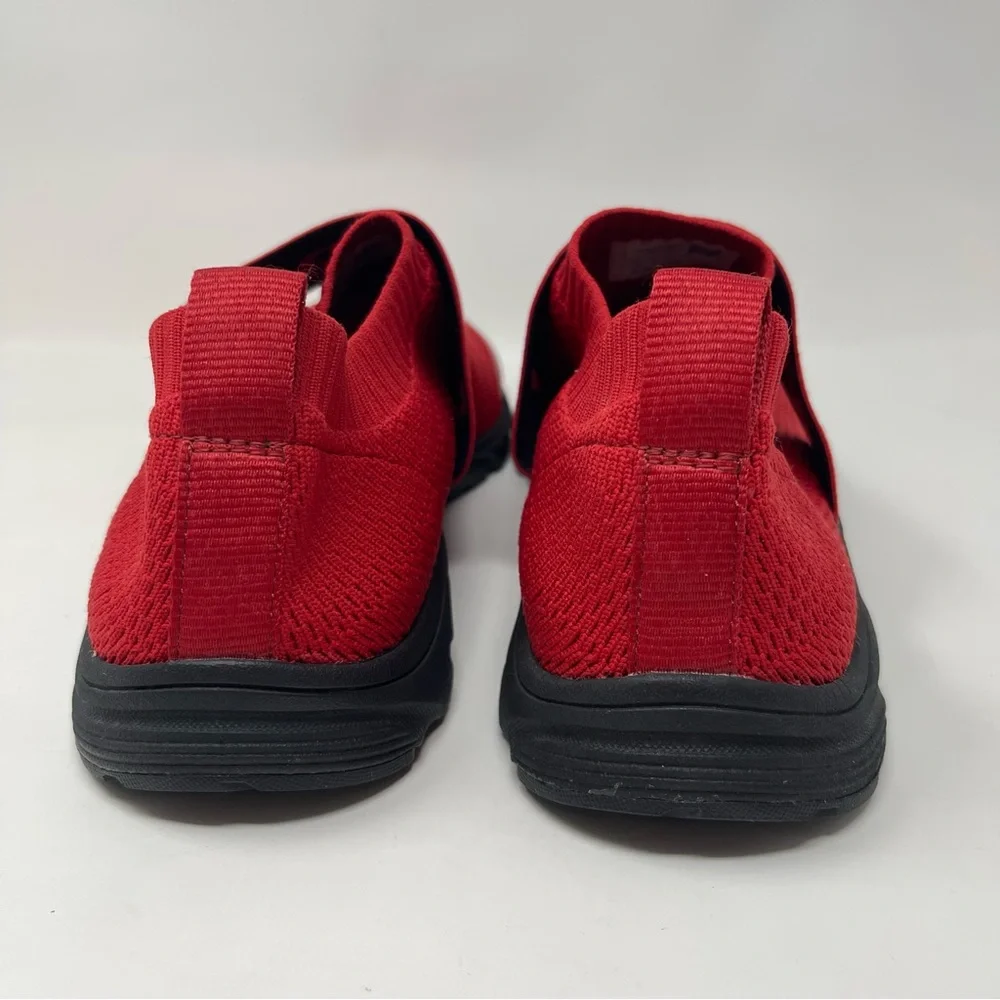 Merrell Red Slip-On Sneakers Men’s 11.5 | Lightweight Comfort Walking Shoes | NW